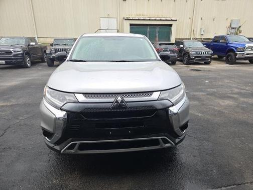 2019 Mitsubishi Outlander ES