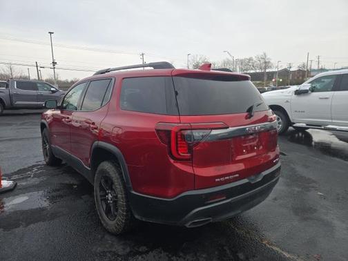 2021 GMC Acadia AWD AT4