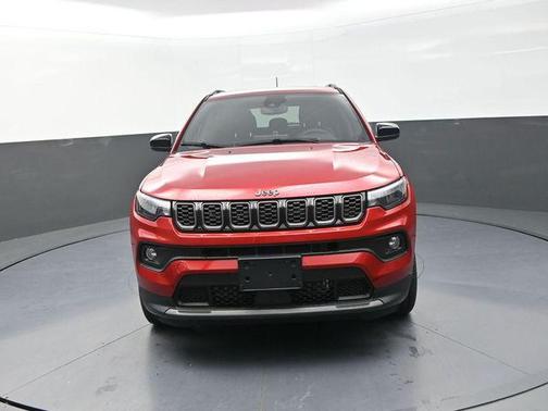 Red Hot Pearlcoat 2026 Jeep Compass Latitude