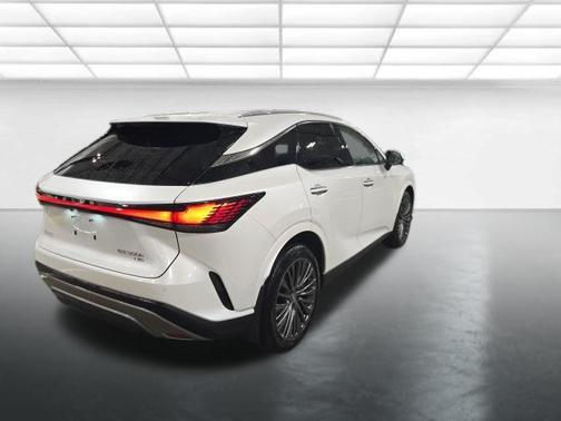 White Pearl 2024 Lexus RX 350h Luxury
