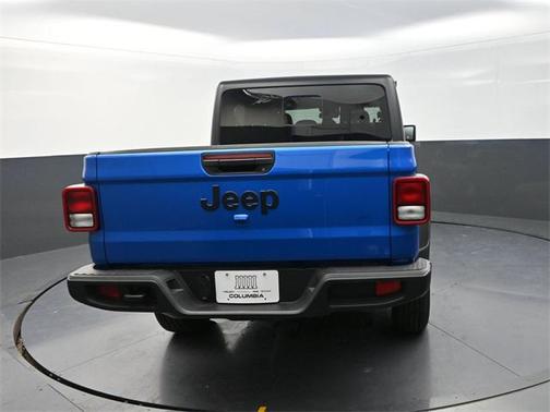 2025 Jeep Gladiator Sport S