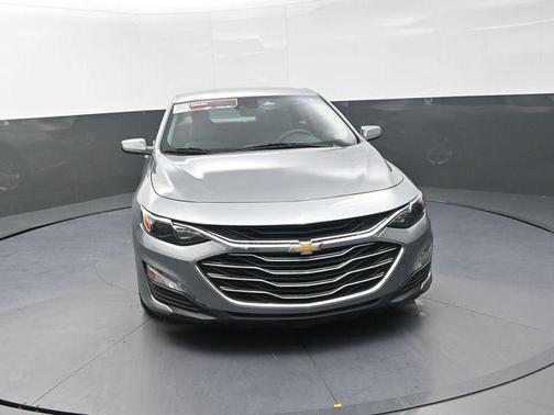 Sterling Gray Metallic 2024 Chevrolet Malibu FWD 1LT
