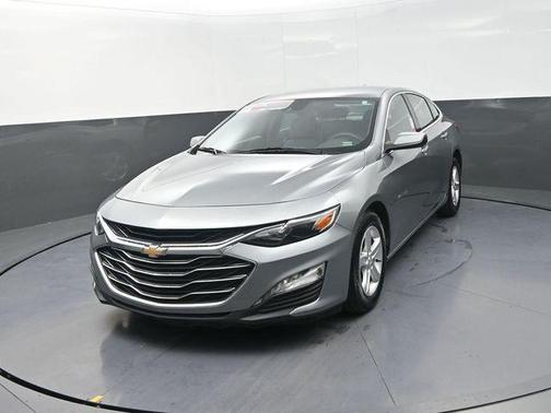 Sterling Gray Metallic 2024 Chevrolet Malibu FWD 1LT