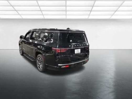 Diamond Black Crystal Pearlcoat 2024 Jeep Wagoneer L Series II 4x4