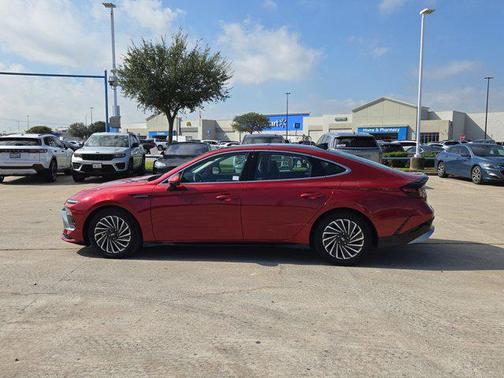 2024 Hyundai SONATA Hybrid Limited