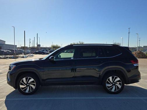2025 Volkswagen Atlas 2.0T SE w/Technology 4MOTION