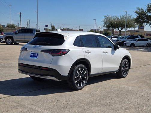 Platinum White Pearl 2026 Honda HR-V EX-L