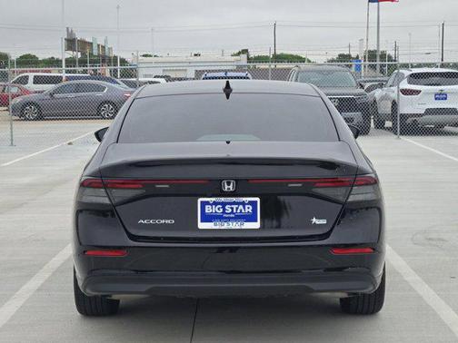 Crystal Black Pearl 2024 Honda Accord LX 1.5T