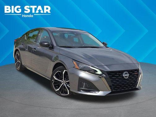 Gun Metallic 2024 Nissan Altima SR FWD