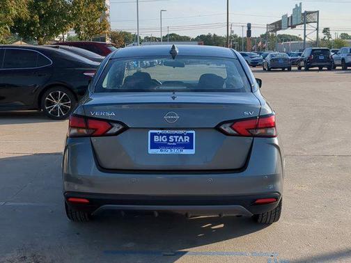 2023 Nissan Versa 1.6 SV