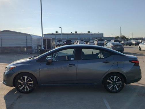 2023 Nissan Versa 1.6 SV