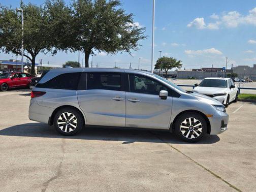 Solar Silver Metallic 2026 Honda Odyssey EX-L