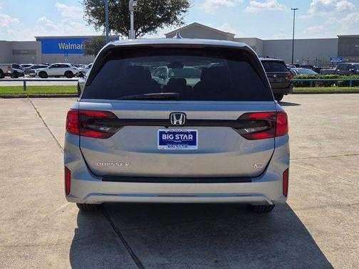 Solar Silver Metallic 2026 Honda Odyssey EX-L