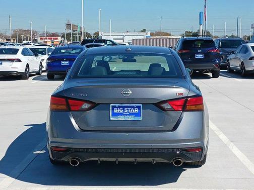 2024 Nissan Altima SR FWD