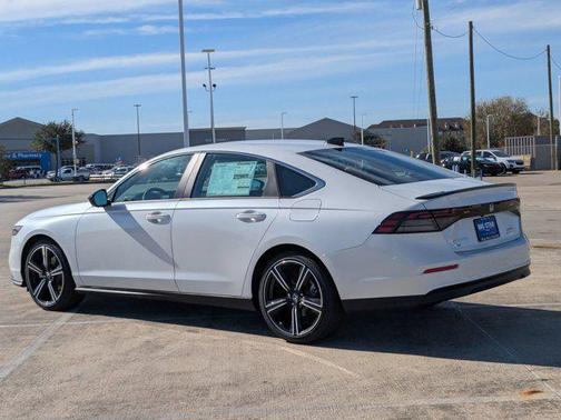 2025 Honda Accord Hybrid Base