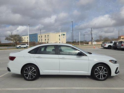 2025 Volkswagen Jetta 1.5T Sport