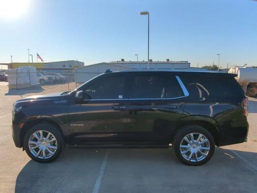 2022 Chevrolet Tahoe 4WD High Country