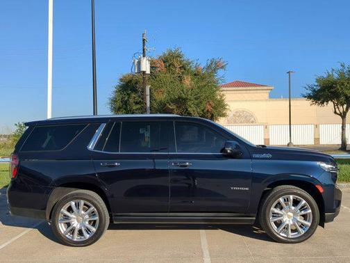 2022 Chevrolet Tahoe 4WD High Country