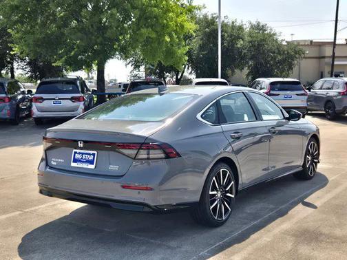 Urban Gray Pearl 2026 Honda Accord Hybrid Touring