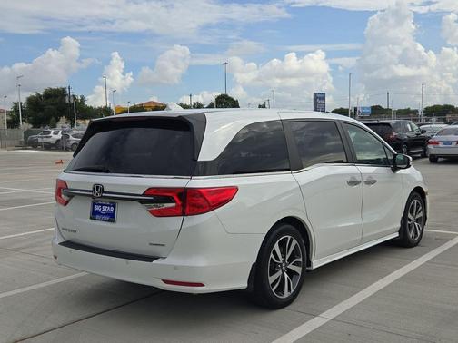Platinum White Pearl 2021 Honda Odyssey Touring