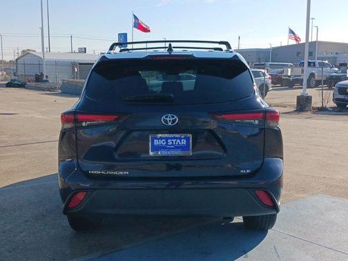 2025 Toyota Highlander XLE