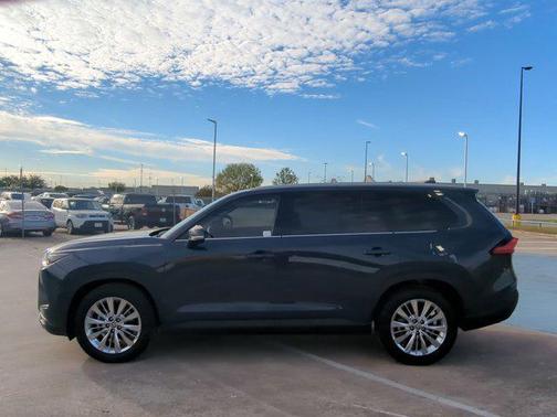 2024 Toyota Grand Highlander Platinum