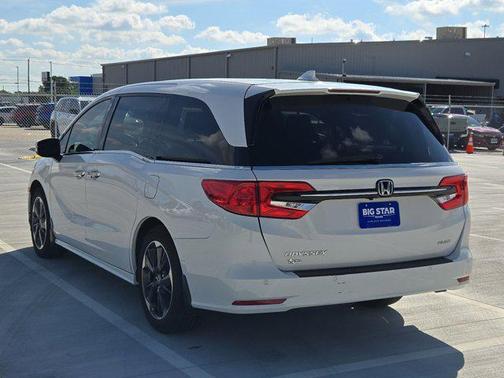 Platinum White Pearl 2024 Honda Odyssey Elite