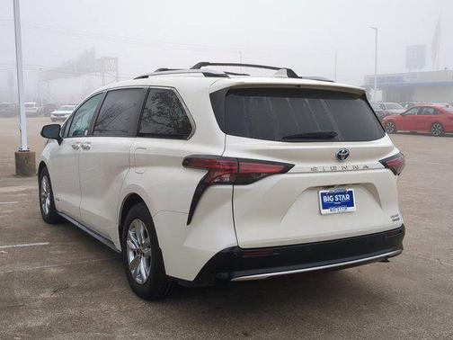 2021 Toyota Sienna Limited 7-Passenger