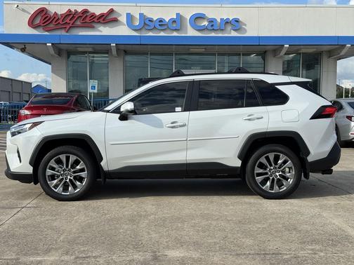 Wind Chill Pearl 2025 Toyota RAV4 XLE Premium