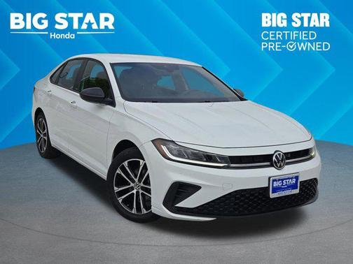 Pure White 2025 Volkswagen Jetta 1.5T Sport