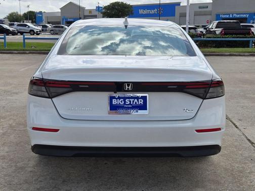 Platinum White Pearl 2026 Honda Accord LX 1.5T
