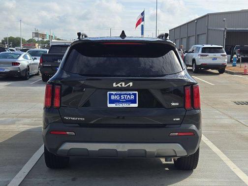 Ebony Black 2023 Kia Sorento SX