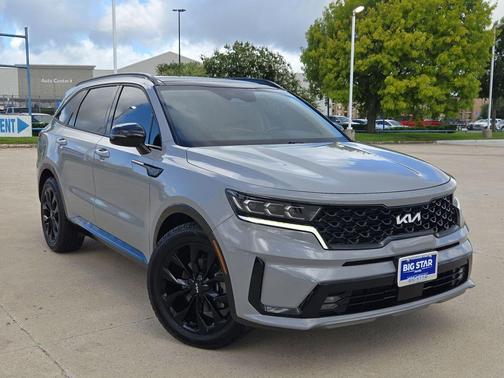 Wolf Gray 2023 Kia Sorento SX