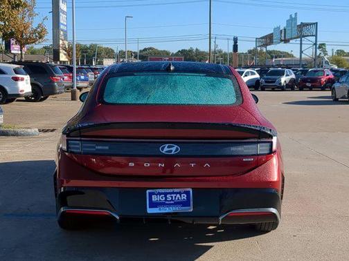 2024 Hyundai SONATA Hybrid Limited