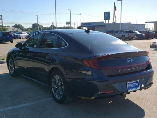 2022 Hyundai SONATA SEL