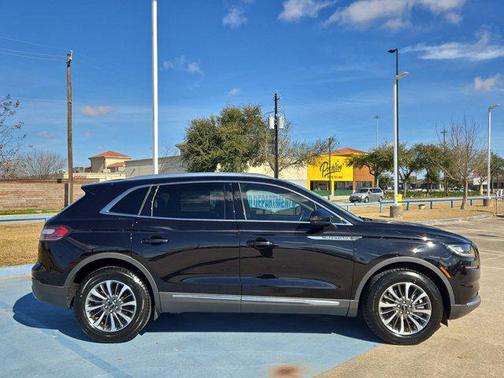 2023 Lincoln Nautilus Standard