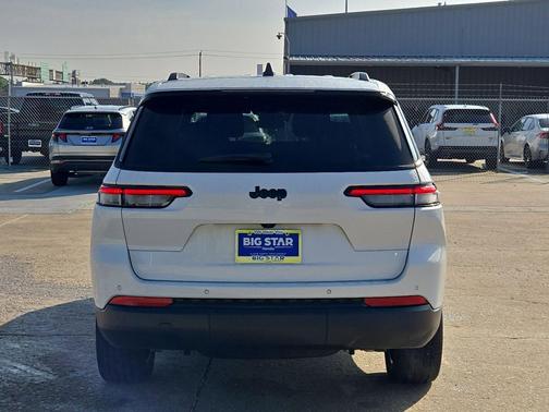 Bright White Clearcoat 2025 Jeep Grand Cherokee L Altitude