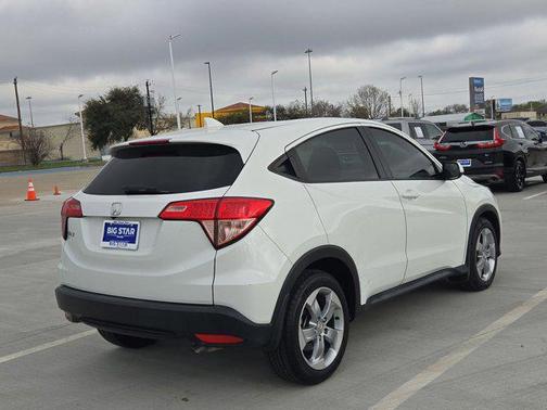 2017 Honda HR-V LX