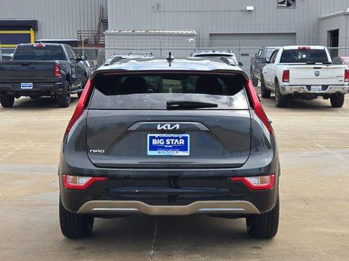 Graphite Gray 2024 Kia Niro EV Wind
