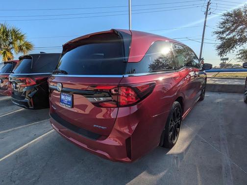 Radiant Red Metallic II 2026 Honda Odyssey Sport-L