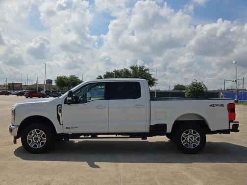 OXFORD WHITE 2025 Ford F-250 Lariat