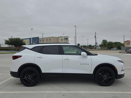 Summit White 2023 Chevrolet Blazer 2LT