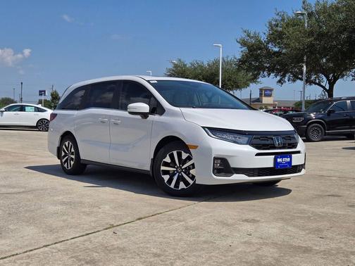 Platinum White Pearl 2026 Honda Odyssey EX-L