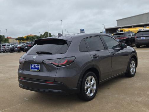 Modern Steel Metallic 2025 Honda HR-V LX