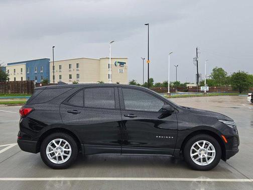 Mosaic Black Metallic 2023 Chevrolet Equinox LS