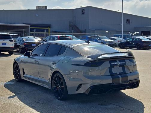 Ceramic Silver 2022 Kia Stinger GT2