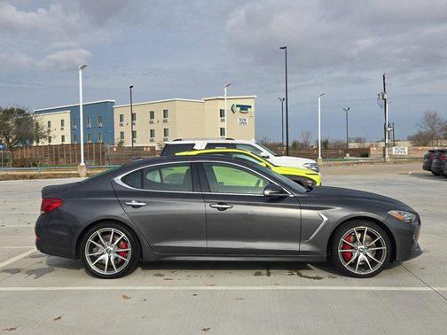 2020 Genesis G70 3.3T RWD