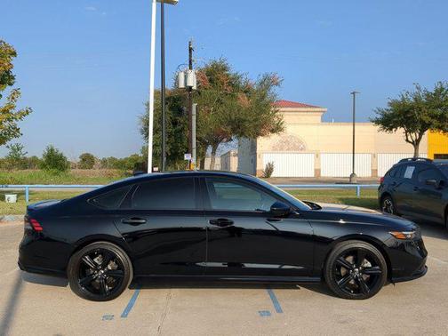 2025 Honda Accord Hybrid Base