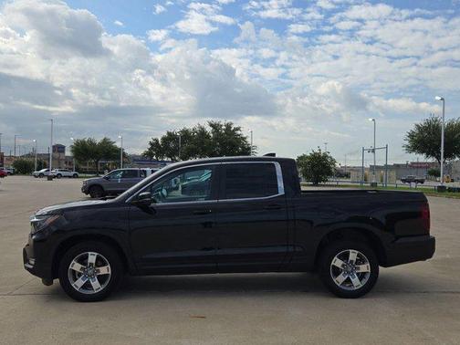Black Metallic 2025 Honda Ridgeline RTL