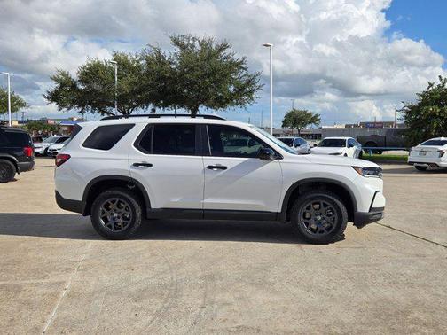 2025 Honda Pilot TrailSport